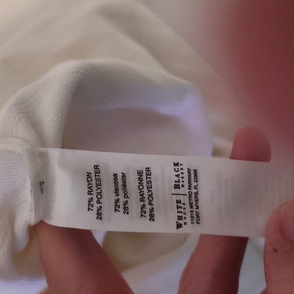 White House black market off white half sleeve, textured tunic length size Large - Picture 6 of 6